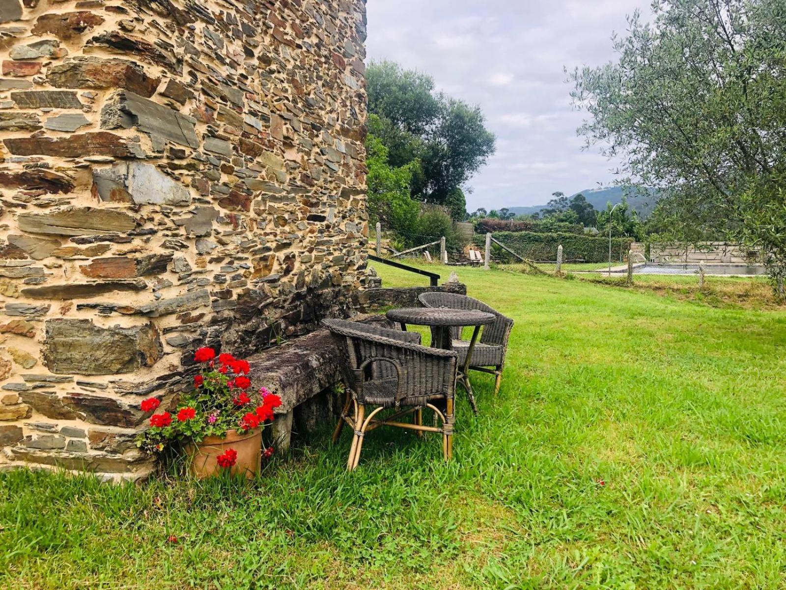 Areal Hotel Viveiro Buitenkant foto